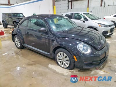 Czwarte zdjęcie samochodu z boku: 2015 VOLKSWAGEN BEETLE 1.8T VIN:3VWF17AT5FM602940 - miniatura