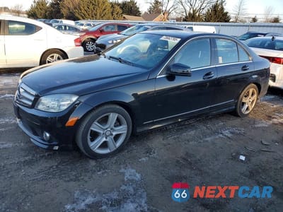 2010 MERCEDES-BENZ C 300 WDDGF5EB0AR096932 - główne zdjęcie licytacji z USA - miniatura