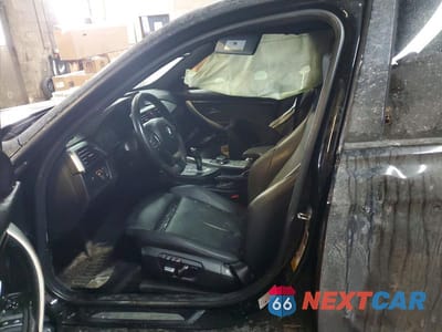 Zdjęcie 7 z 11 samochodu: 2018 BMW 330 XI VIN:WBA8D9C58JA614709 - miniatura