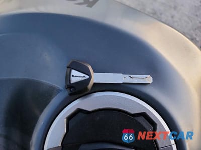 Zdjęcie 8 z 9 samochodu: 2025 KAWASAKI ZX636 K VIN:JKBZXJJ17SA019745 - miniatura