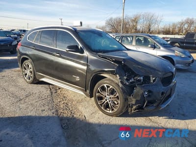Czwarte zdjęcie samochodu z boku: 2017 BMW X1 XDRIVE28I VIN:WBXHT3C38H5F74495 - miniatura