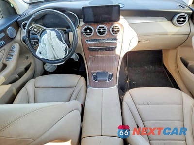 Zdjęcie 8 z 14 samochodu: 2021 MERCEDES-BENZ GLC 300 4MATIC VIN:W1N0G8EB2MF872261 - miniatura