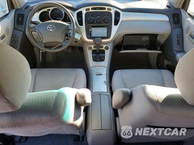 Zdjęcie 8 z 14 samochodu: 2006 TOYOTA HIGHLANDER LIMITED VIN:JTEGP21A360092075 - miniatura