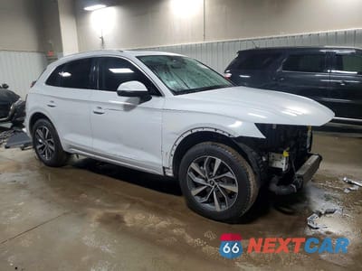 Czwarte zdjęcie samochodu z boku: 2021 AUDI Q5 PREMIUM PLUS VIN:WA1BAAFY1M2098971 - miniatura