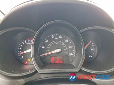 Zdjęcie 9 z 12 samochodu: 2012 KIA RIO EX VIN:KNADN5A3XC6011787 - miniatura