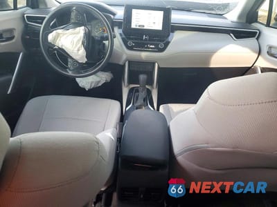 Zdjęcie 8 z 13 samochodu: 2024 TOYOTA COROLLA CROSS L VIN:7MUAAAAG0RV079818 - miniatura