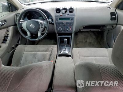Zdjęcie 8 z 14 samochodu: 2009 NISSAN ALTIMA 2.5 VIN:1N4AL21E39N489873 - miniatura
