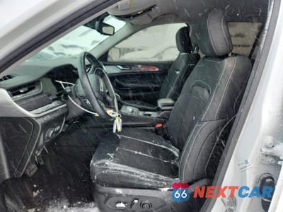 Zdjęcie 7 z 13 samochodu: 2022 JEEP GRAND CHEROKEE LAREDO VIN:1C4RJHAG8N8590889 - miniatura