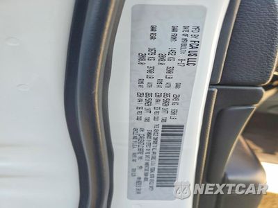 Zdjęcie 11 z 12 samochodu: 2018 JEEP GRAND CHEROKEE LAREDO VIN:1C4RJEAG7JC168702 - miniatura
