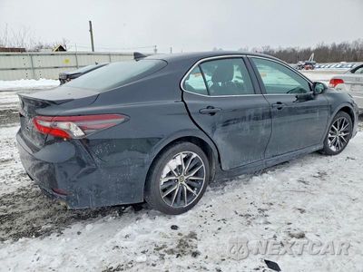 Trzecie zdjęcie samochodu z tyłu: 2021 TOYOTA CAMRY SE VIN:4T1G11AK5MU463375 - miniatura