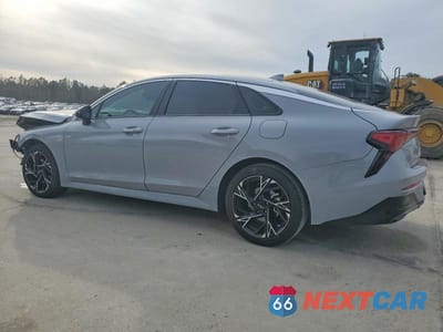 Drugie zdjęcie samochodu z przodu: 2025 KIA K5 GT LINE VIN:KNAG64J75S5325374 - miniatura