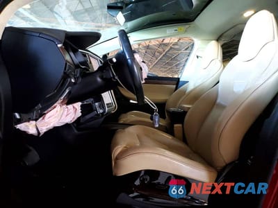 Zdjęcie 7 z 14 samochodu: 2016 TESLA MODEL X VIN:5YJXCBE21GF005585 - miniatura