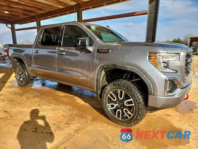 Czwarte zdjęcie samochodu z boku: 2019 GMC SIERRA K1500 AT4 VIN:3GTP9EEL9KG257161 - miniatura
