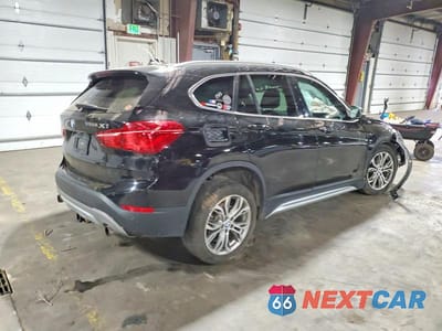 Trzecie zdjęcie samochodu z tyłu: 2016 BMW X1 XDRIVE28I VIN:WBXHT3C32GP884450 - miniatura