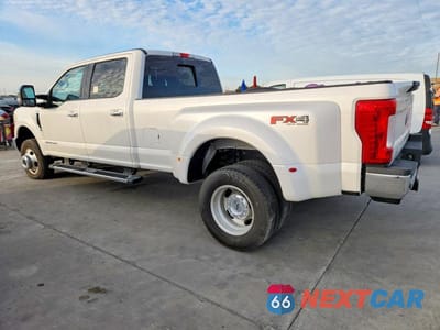 Trzecie zdjęcie samochodu z tyłu: 2017 FORD F350 SUPER DUTY VIN:1FT8W3DT2HEE79849 - miniatura