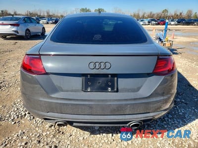 Zdjęcie 6 z 12 samochodu: 2016 AUDI TT VIN:TRUC5AFV5G1002294 - miniatura