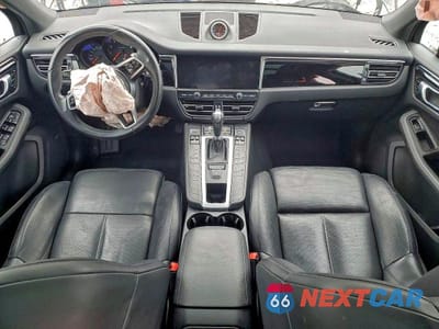 Zdjęcie 8 z 13 samochodu: 2020 PORSCHE MACAN VIN:WP1AA2A5XLLB03709 - miniatura