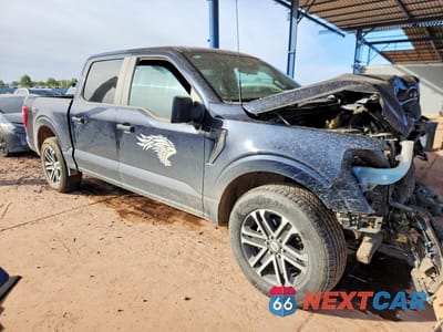 Czwarte zdjęcie samochodu z boku: 2023 FORD F150 SUPERCREW VIN:1FTEW1CP3PKG19791 - miniatura