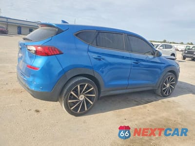 Trzecie zdjęcie samochodu z tyłu: 2019 HYUNDAI TUCSON SE VIN:KM8J23A41KU883986 - miniatura