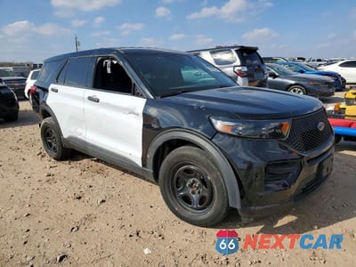 Czwarte zdjęcie samochodu z boku: 2024 FORD EXPLORER POLICE INTERCEPTOR VIN:1FM5K8AB3RGA26784 - miniatura