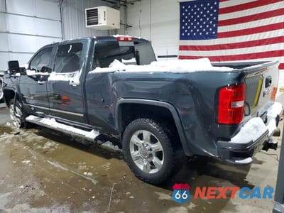 Drugie zdjęcie samochodu z przodu: 2017 GMC SIERRA C2500 SLE VIN:1GT12UEY6HF178833 - miniatura