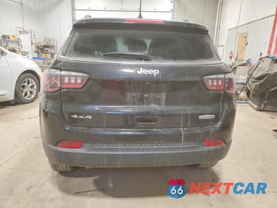 Zdjęcie 6 z 12 samochodu: 2024 JEEP COMPASS LATITUDE VIN:3C4NJDBN1RT175599 - miniatura
