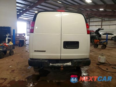 Zdjęcie 6 z 13 samochodu: 2017 CHEVROLET EXPRESS G2500 VIN:1GCWGBFG7H1128604 - miniatura