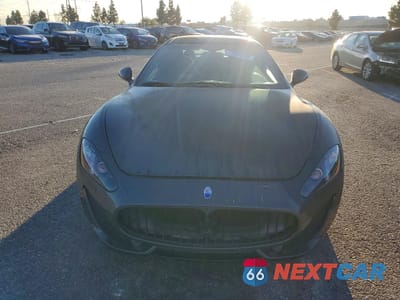 Piąte zdjęcie samochodu w środku: 2016 MASERATI GRANTURISMO S VIN:ZAM45VLAXG0174121 - miniatura