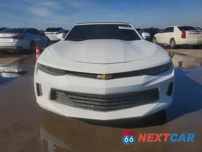 Piąte zdjęcie samochodu w środku: 2018 CHEVROLET CAMARO LT VIN:1G1FB3DX2J0168827 - miniatura