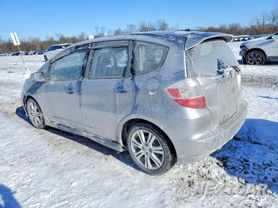 Drugie zdjęcie samochodu z przodu: 2010 HONDA FIT SPORT VIN:JHMGE8H44AC012950 - miniatura