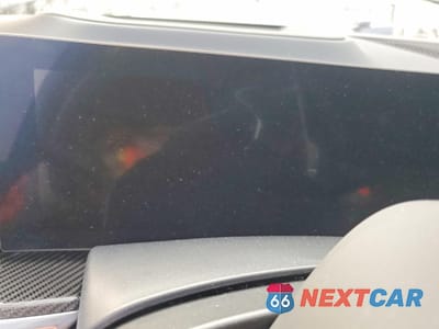 Zdjęcie 9 z 14 samochodu: 2026 BMW X7 M60I VIN:5UX33EM09T9079288 - miniatura