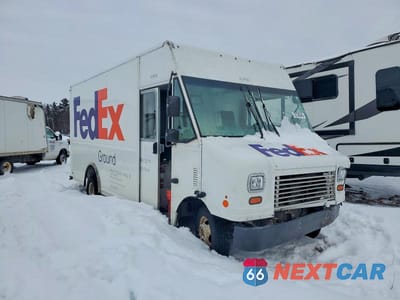 Czwarte zdjęcie samochodu z boku: 2019 FORD E450 DELIVERY TRUCK VIN:1FC3E4K66KDC43587 - miniatura