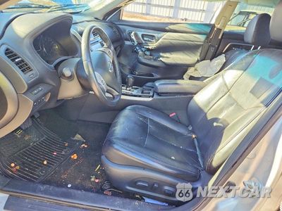 Zdjęcie 7 z 12 samochodu: 2015 NISSAN ALTIMA 2.5 VIN:1N4AL3AP9FN360345 - miniatura