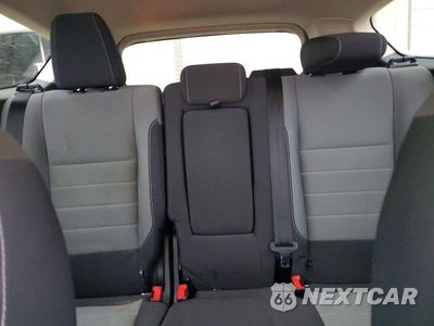 Zdjęcie 10 z 12 samochodu: 2016 FORD ESCAPE SE VIN:1FMCU9GX6GUA19420 - miniatura