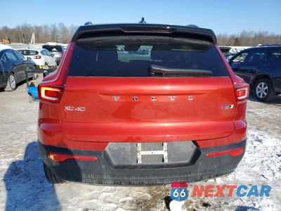 Zdjęcie 6 z 14 samochodu: 2022 VOLVO XC40 T5 R-DESIGN VIN:YV4162UM9N2789527 - miniatura