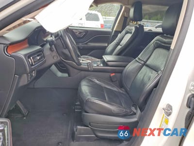 Zdjęcie 7 z 14 samochodu: 2021 LINCOLN AVIATOR RESERVE VIN:5LM5J7XC7MGL09885 - miniatura