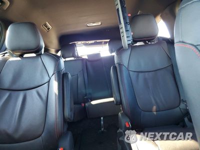 Zdjęcie 10 z 13 samochodu: 2025 TOYOTA SIENNA XSE VIN:5TDCSKFC5SS180774 - miniatura