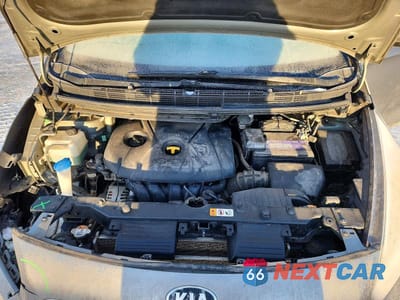 Zdjęcie 11 z 11 samochodu: 2014 KIA RONDO VIN:KNAHT8A32E7047799 - miniatura
