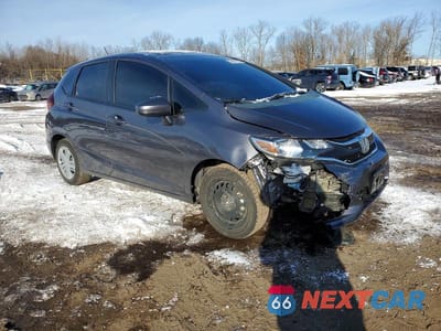 Czwarte zdjęcie samochodu z boku: 2019 HONDA FIT LX VIN:3HGGK5H44KM727625 - miniatura