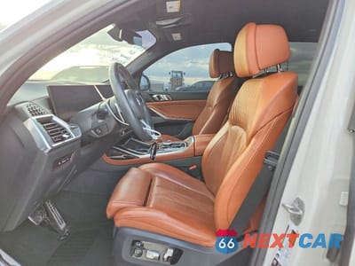 Zdjęcie 7 z 13 samochodu: 2025 BMW X7 M60I VIN:5UX33EM02S9X10235 - miniatura