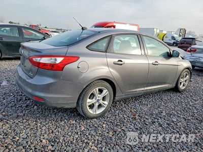 Trzecie zdjęcie samochodu z tyłu: 2014 FORD FOCUS SE VIN:1FADP3F26EL439139 - miniatura
