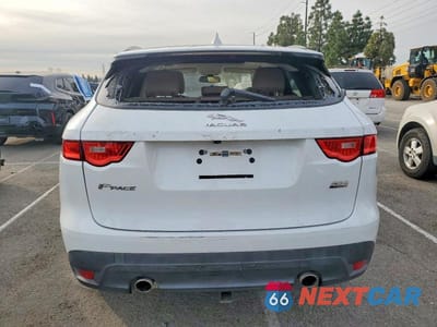 Zdjęcie 6 z 12 samochodu: 2017 JAGUAR F-PACE PREMIUM VIN:SADCJ2BV9HA493007 - miniatura