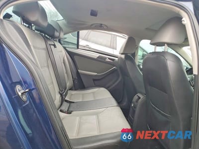 Zdjęcie 10 z 11 samochodu: 2013 VOLKSWAGEN JETTA HYBRID VIN:3VW637AJ5DM239416 - miniatura