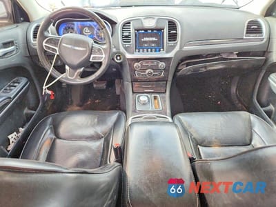 Zdjęcie 8 z 12 samochodu: 2020 CHRYSLER 300 LIMITED VIN:2C3CCAKG8LH116961 - miniatura