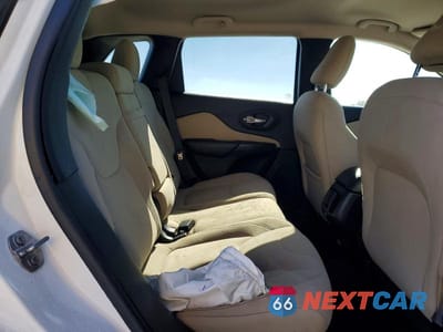 Zdjęcie 11 z 13 samochodu: 2017 JEEP CHEROKEE VIN:1C4PJLCB0HW526650 - miniatura