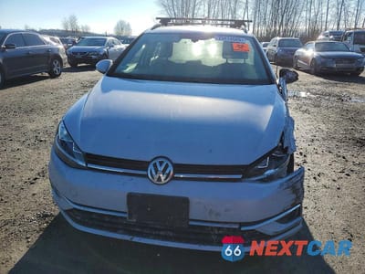 Piąte zdjęcie samochodu w środku: 2019 VOLKSWAGEN GOLF SPORTWAGEN S VIN:3VW217AUXKM508683 - miniatura