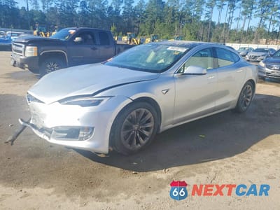 2017 TESLA MODEL S 5YJSA1E27HF231691 - główne zdjęcie licytacji z USA - miniatura