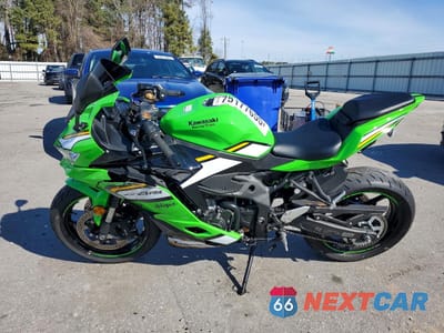 Trzecie zdjęcie samochodu z tyłu: 2025 KAWASAKI ZX400 VIN:ML5ZXCS1XSDA41397 - miniatura