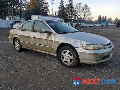 Czwarte zdjęcie samochodu z boku: 1998 HONDA ACCORD EX VIN:1HGCG5659WA128282 - miniatura