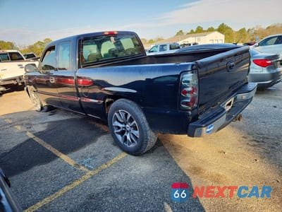 Drugie zdjęcie samochodu z przodu: 2005 CHEVROLET SILVERADO C1500 VIN:1GCEC19V25Z137221 - miniatura